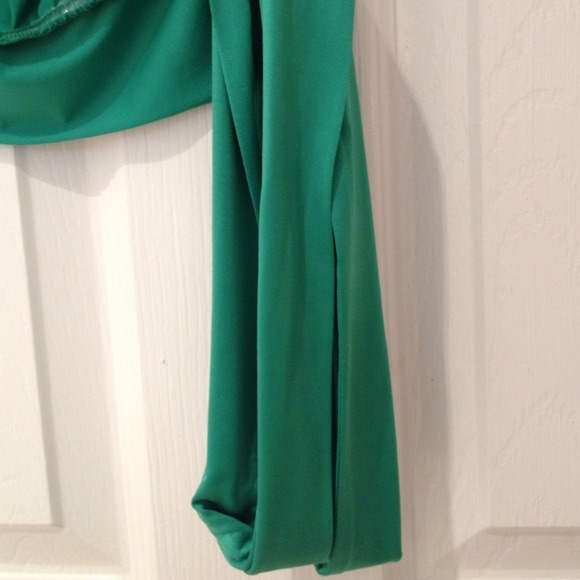 Clothes - Picture 3 of 4