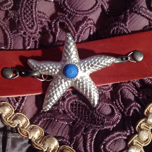 Bohemian leather & silver Starfish bracelet - Picture 3 of 3