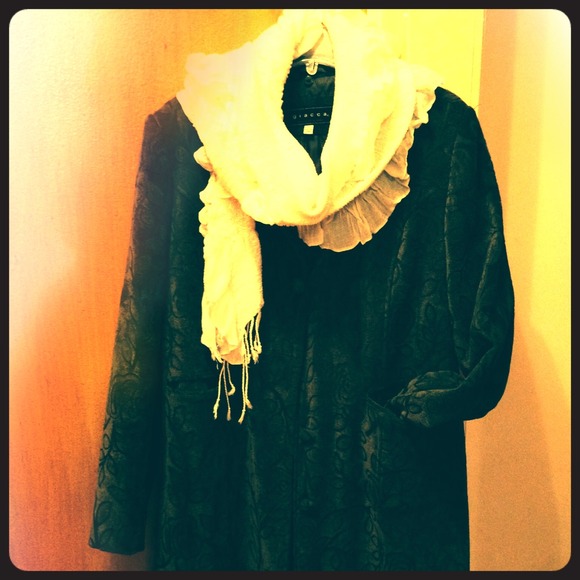 Beautiful green embossed floral print coat.