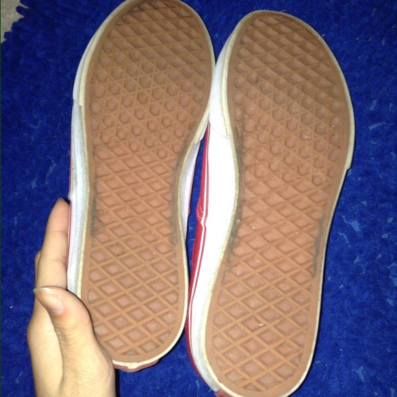 Red vans 😊 - Picture 4 of 5