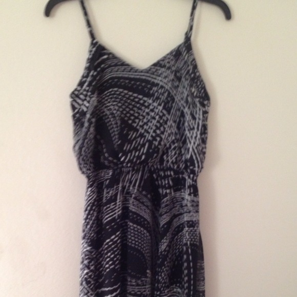 Black and white hi low dress by Express