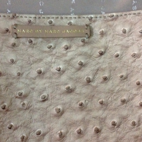 Marc by Marc Jacobs Sold - Picture 3 of 4