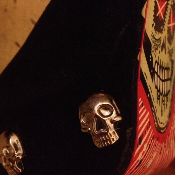 ✨SOLD19✨Skull peep toe stilettos - Picture 2 of 4