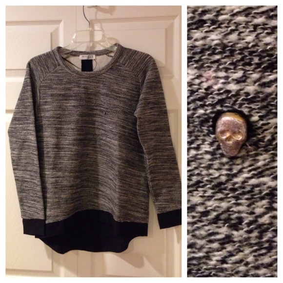 ⛔️Sold! Zara Gray with Black Sweater - Picture 2 of 4