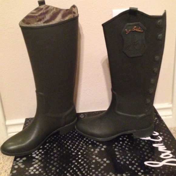 Sam Edelman olive green rider rain boots! - Picture 3 of 4