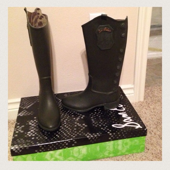 Sam Edelman olive green rider rain boots! - Picture 4 of 4
