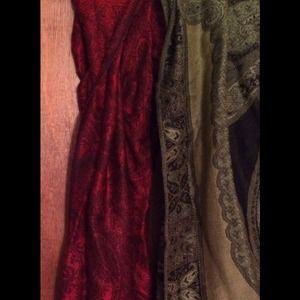 2 pashmina wraps