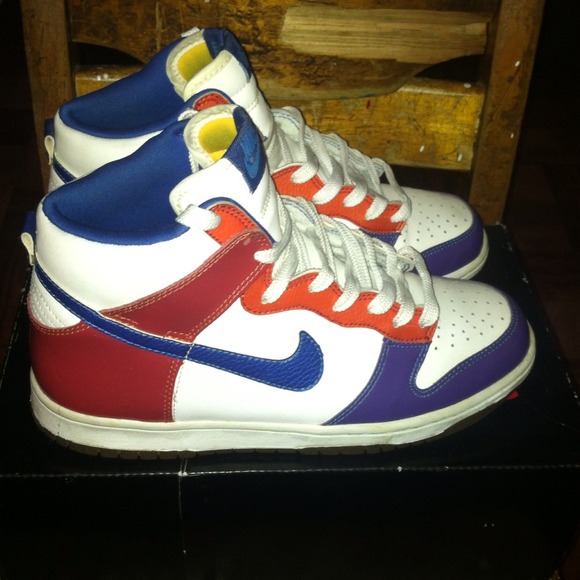 Nike dunks sz 6.5 and 6 selling both togeather - Picture 2 of 3