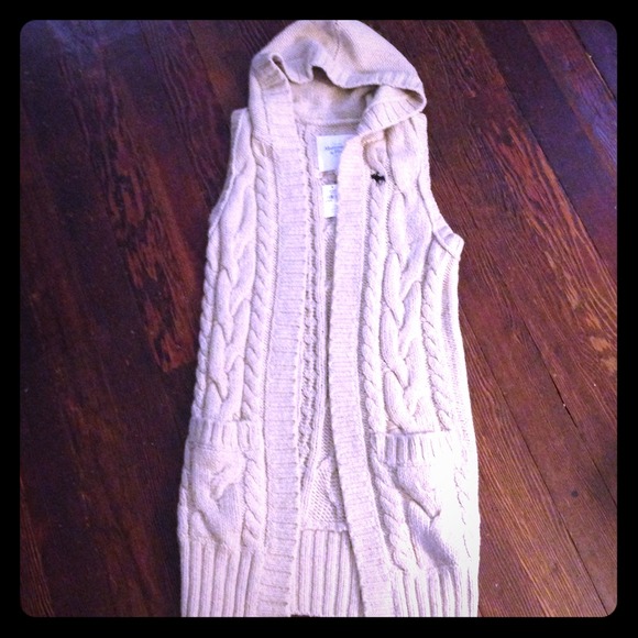 Abercrombie & Fitch Sweater!
