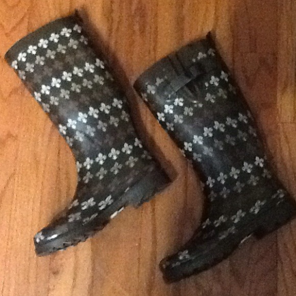 SOLD in Bundle Rain/Snow Boots, sfitzgibbons. - Picture 2 of 2