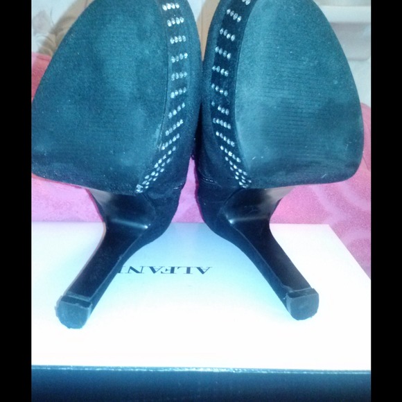 Cute black booties!! - Picture 3 of 3