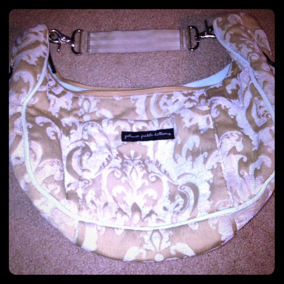 ❗️SOLD ❗️Petunia Pickle Bottom Diaper Bag/Purse