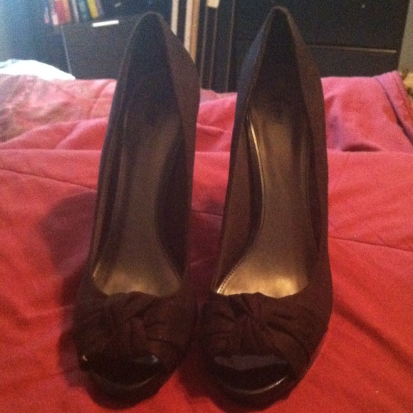 Shoes - Bundle Deal(red and checkered flats + Fioni heels)
