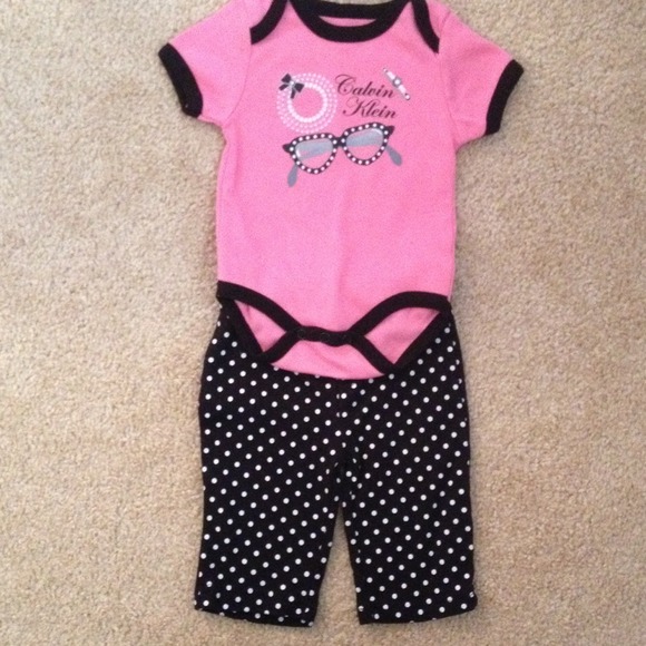 🚫SOLD🚫Calvin Klein baby girl outfit