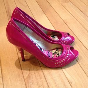 ⭐️Hot pink open toe pumps⭐️