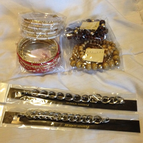 BNWT Bundle of bracelets w/free silver bracelet
