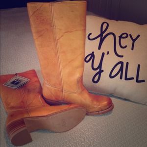 "Campus 14L" Frye boots NEVER BEEN WORN!! 😮