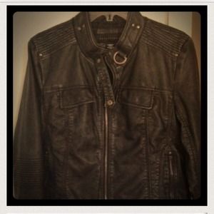 Black Moto leather jacket!!! So sick! 😛