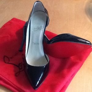 LouBoutin inspired black patent pumps NWT