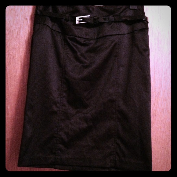 Black Pencil Skirt - Picture 1 of 2