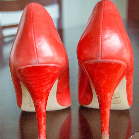 Shoes - Picture 4 of 4