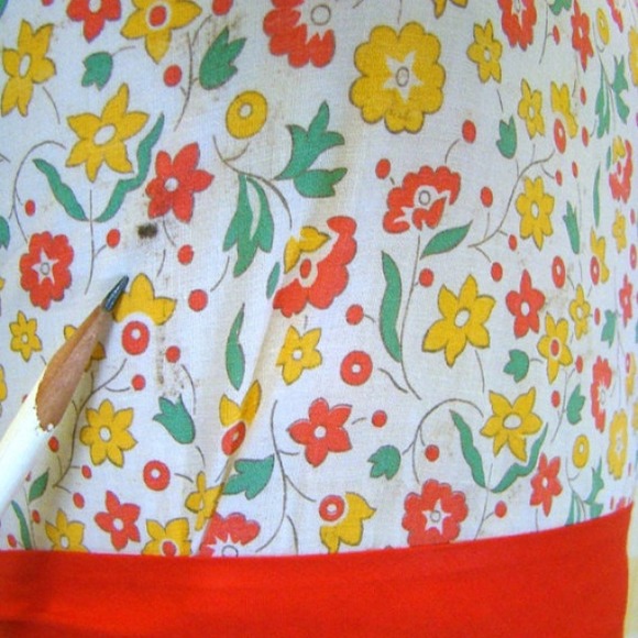 🎉HOST PICK🎉40's Vintage Whimsical Party Dress - Picture 4 of 4