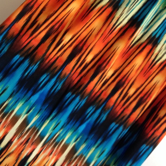 Multi colored maxi skirt. - Picture 2 of 3