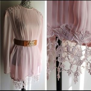 🎄Pink Pleated embroidered dress