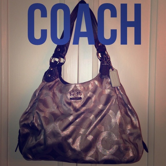 ✨REDUCED✨💯Auth Coach Purse - Picture 1 of 4