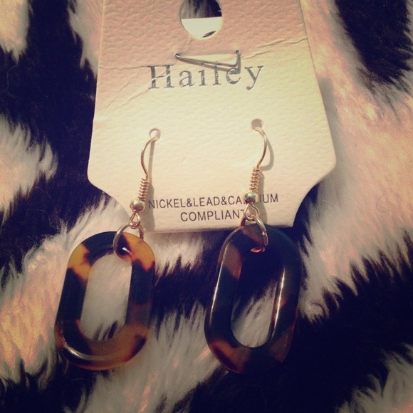 Smaller Tortoise shell dangle earrings