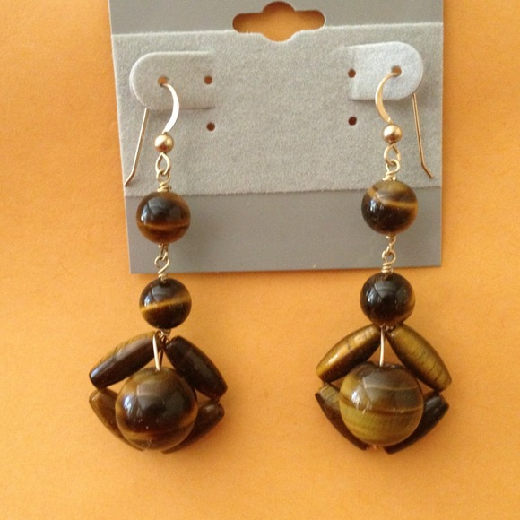 Tiger eye in 14kt gold filled setting earring. - Picture 1 of 1