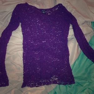 **PRICE LOWERED Purple lace rue 21 long sleeve