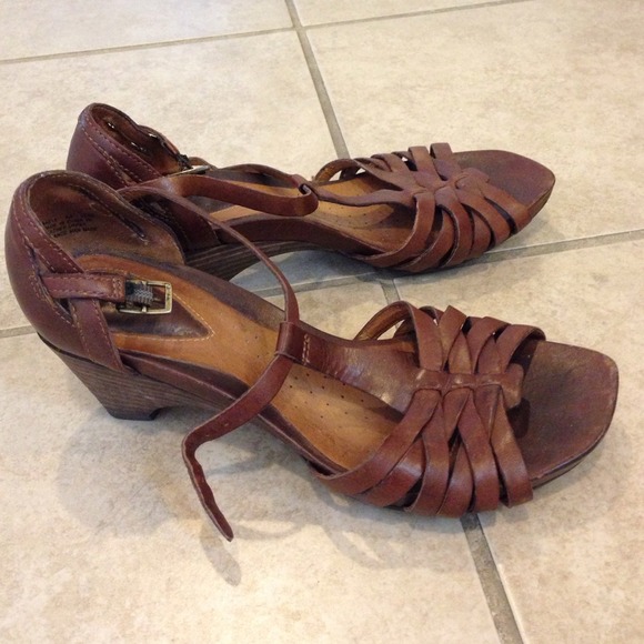 Brown heeled sandals