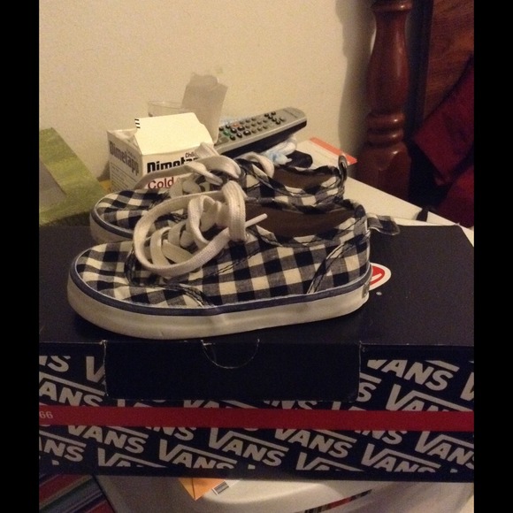 Old navy toddler casual shoe