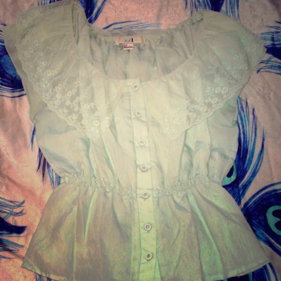 💌SOLD ON EBAY💌Lacey mint blouse
