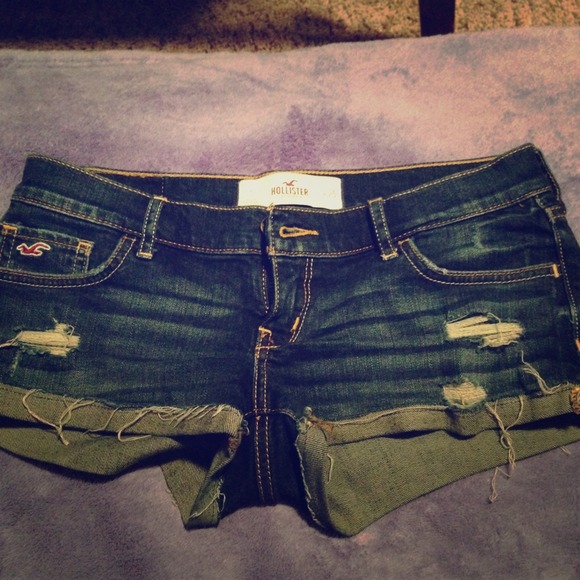 Hollister short