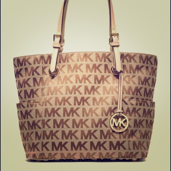 ?RESERVED?MK JET SET LOGO TOTE ! LIGHTLY USED!
