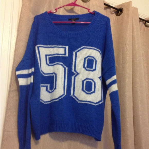 Knit sweater