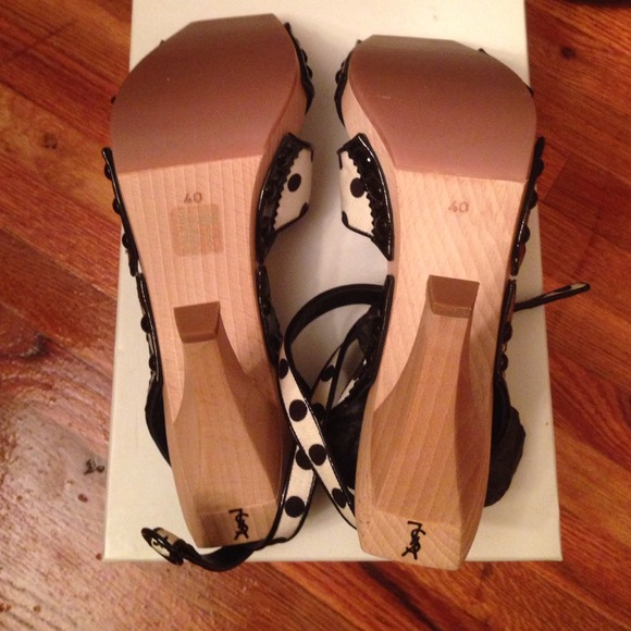 🎉Host Pick 7/11/14🎉 YSL Lolita Sandsls - Picture 4 of 4