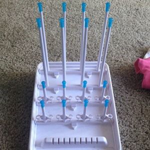 Bottle holder / dryer