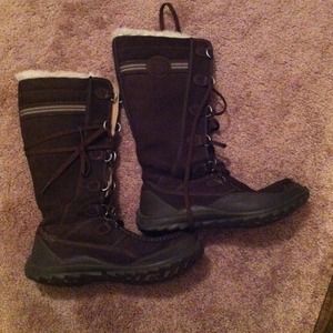 ❤Sale❤Cat Winter Boots Size 8 $15