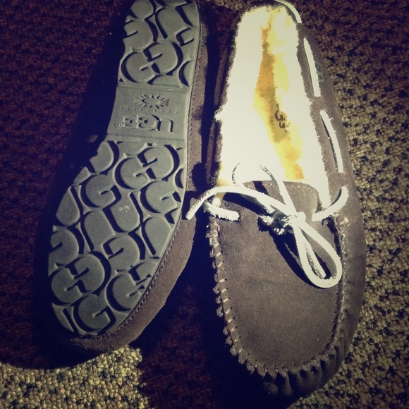 UGGs slippers