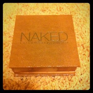 Trade for epob12 Urban Decay naked illuminated