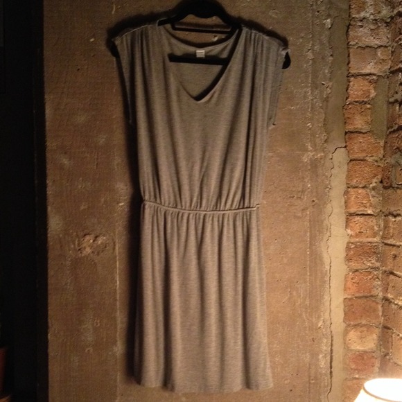 🎀For @1socalgirl 🎀Heather grey dress