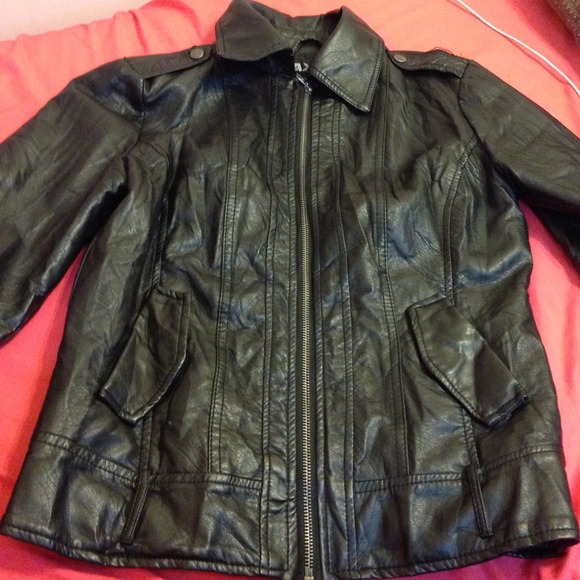 BLACK LEATHER JACKET - Picture 3 of 4