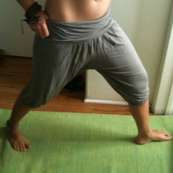 ❌❌SOLD❌❌ Festival , yoga , harem Capri pants