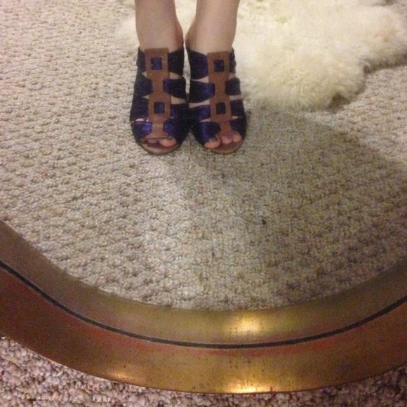 SOLD Jon Josef silk and leather sandals - Picture 3 of 4