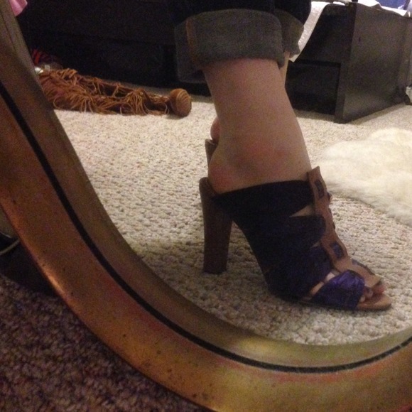 SOLD Jon Josef silk and leather sandals - Picture 4 of 4