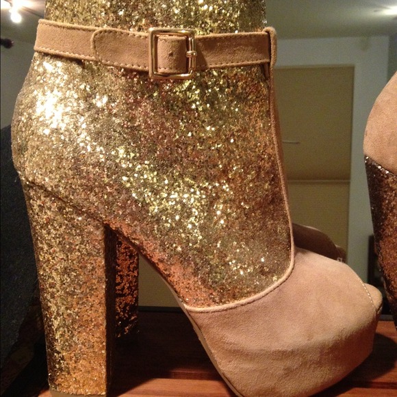 Steve Madden Booties