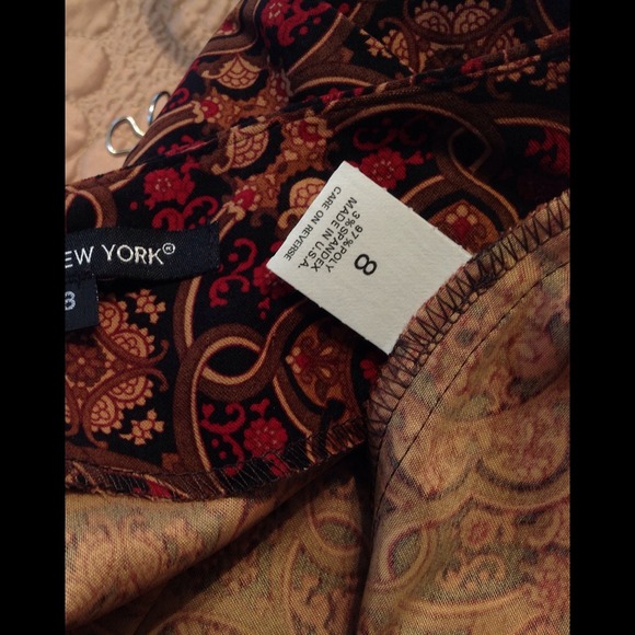 NWOT Early 2000s USA Briggs Geometric Flared Skirt - Picture 3 of 4